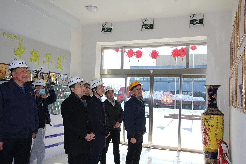 順威股份范總、謝總一行蒞臨青島中新華美交流洽談！