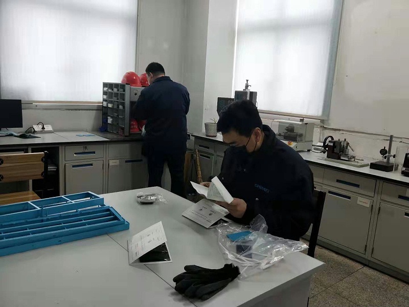 中新華美研發(fā)團(tuán)隊研制阻燃ABS染色顆粒配方