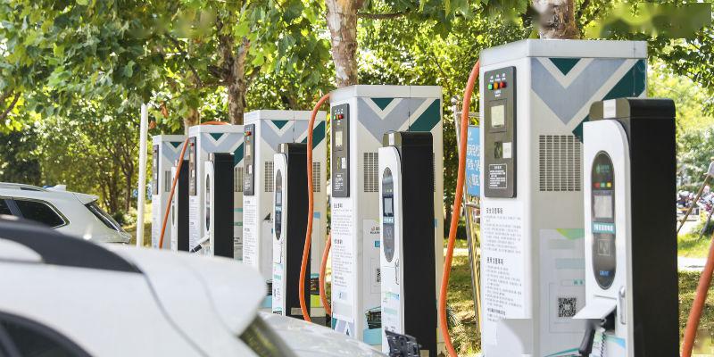 新能源汽車充電樁外殼塑料件用什么材質(zhì)，能否達(dá)到阻燃、耐候要求!