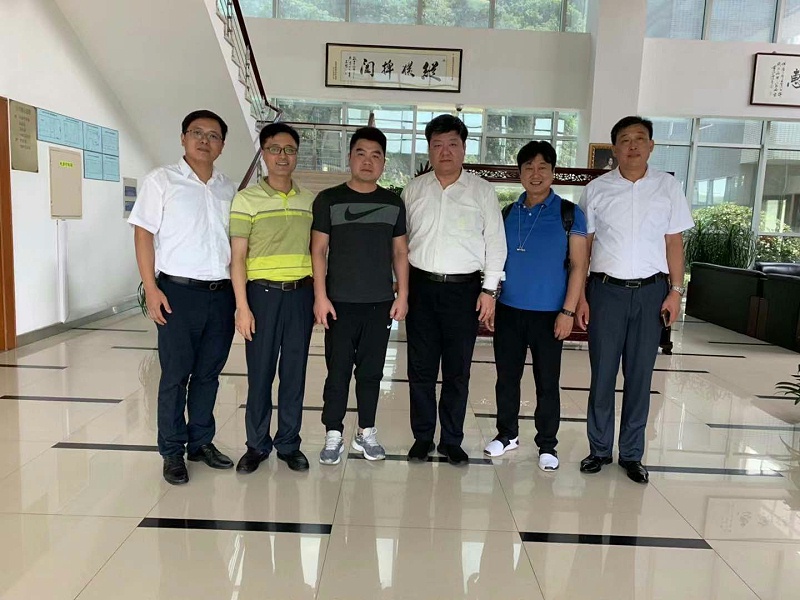 中新華美同客戶青島國恩科技股份有限公司拜訪鎮(zhèn)江奇美，洽談塑料原材料供應(yīng)細(xì)節(jié)