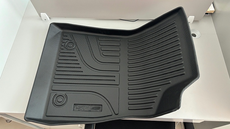 新能源汽車(chē)腳墊用TPE材料：環(huán)保、耐用與舒適的完美結(jié)合
