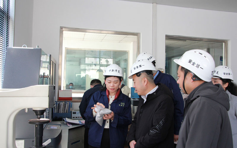 市委臺港澳辦副主任曲科世參觀青島中新華美實(shí)驗(yàn)室