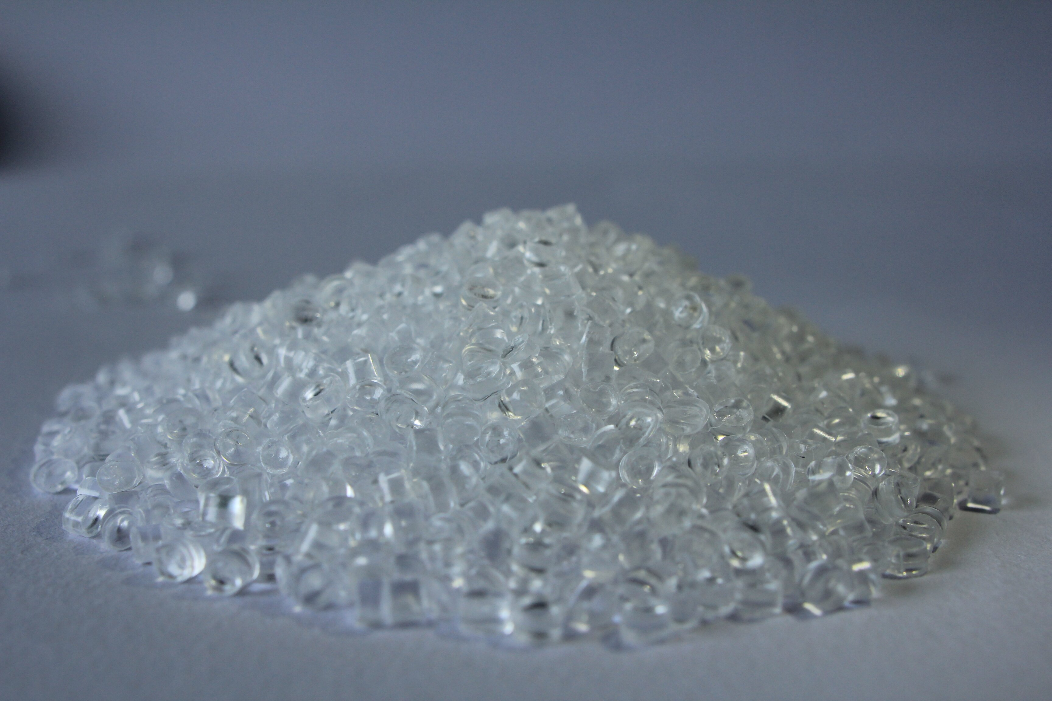 鎮(zhèn)江奇美GPPS塑料價(jià)格行情，青島中新華美為您報(bào)價(jià)!