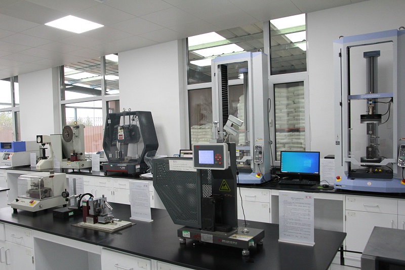青島中新華美塑料有限公司研發(fā)測(cè)試室