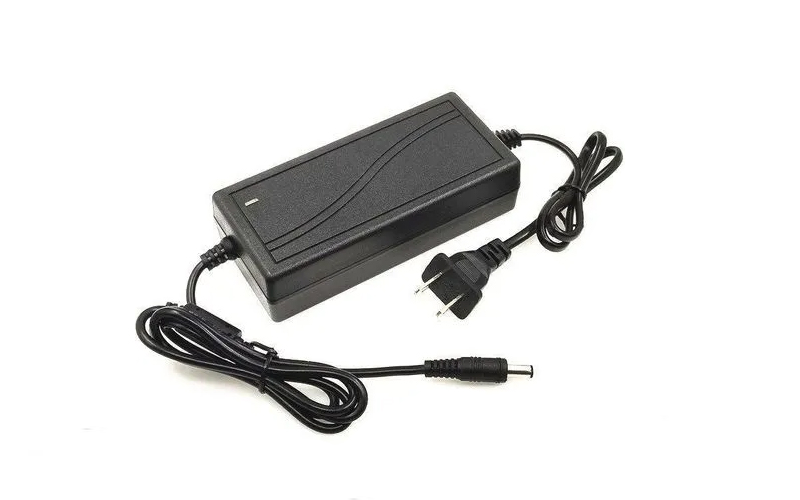 提升電源適配器安全性，這家改性廠的阻燃PC料有什么性能優(yōu)勢？